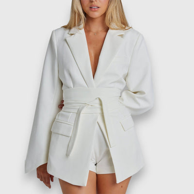Jarela – Blazer à taille marquée