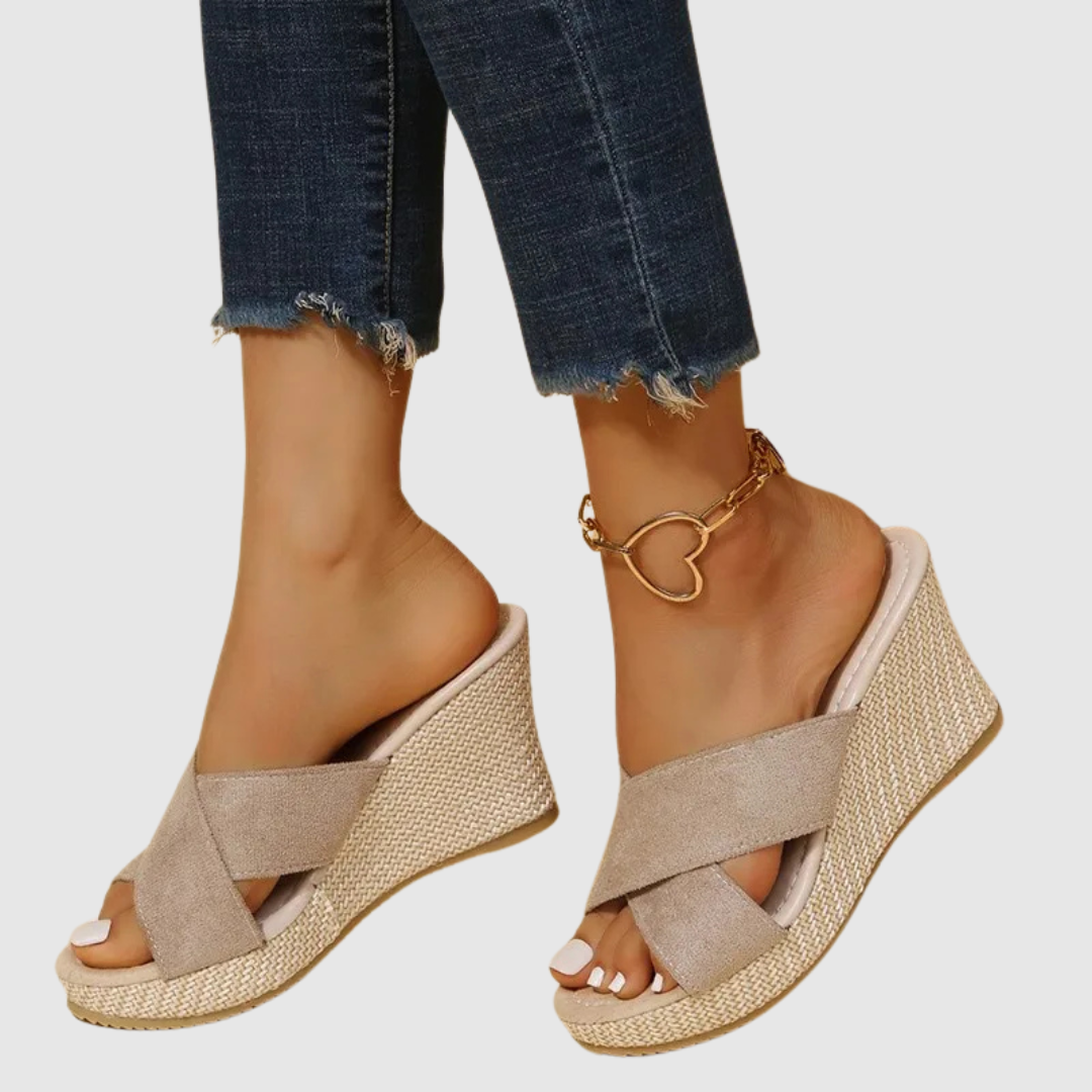 Nives - Sandales élégantes à talons compensés