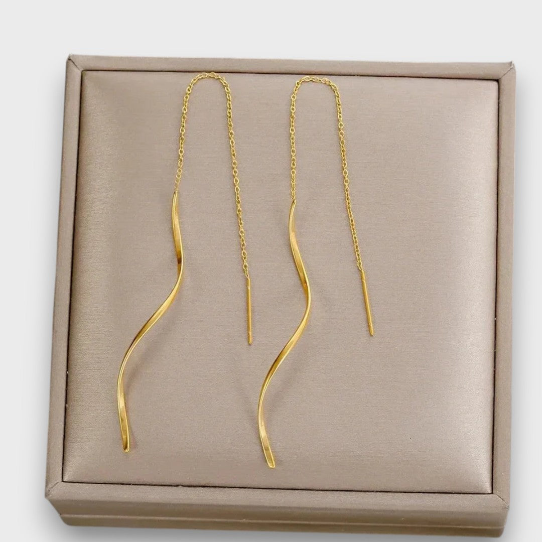 Elwira – Boucles d'oreilles longues en forme de vague