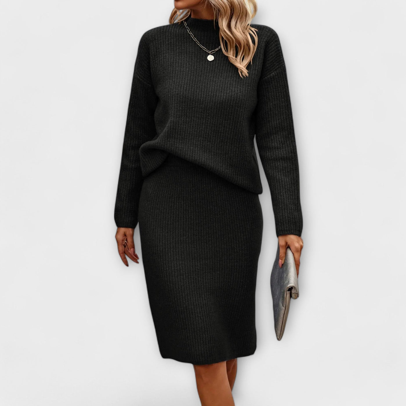 Ensemble avec pull et jupe deux pièces