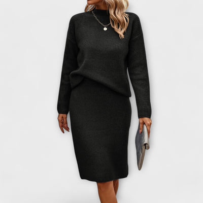 Ensemble avec pull et jupe deux pièces